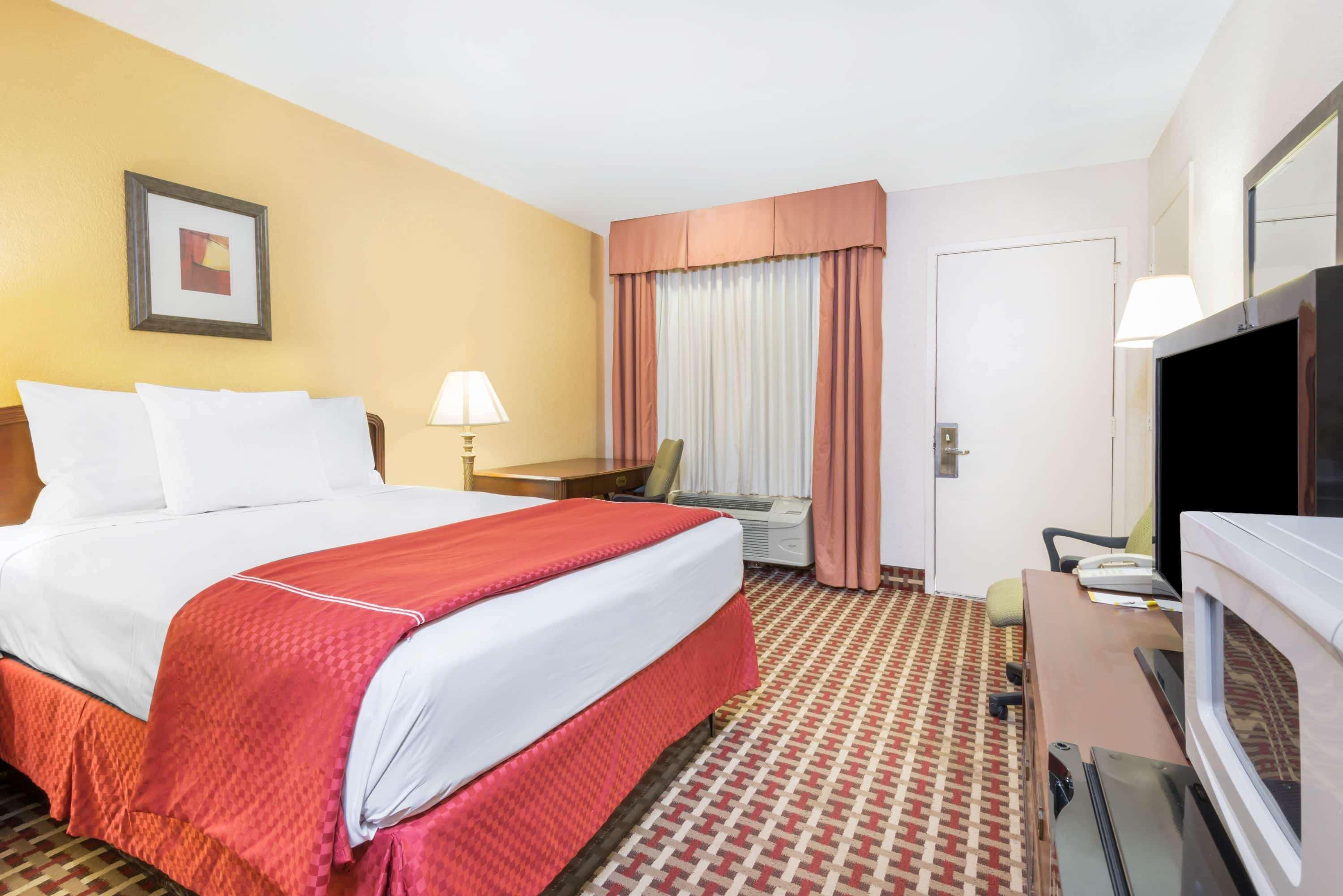 Days Inn By Wyndham Ottawa Exterior foto